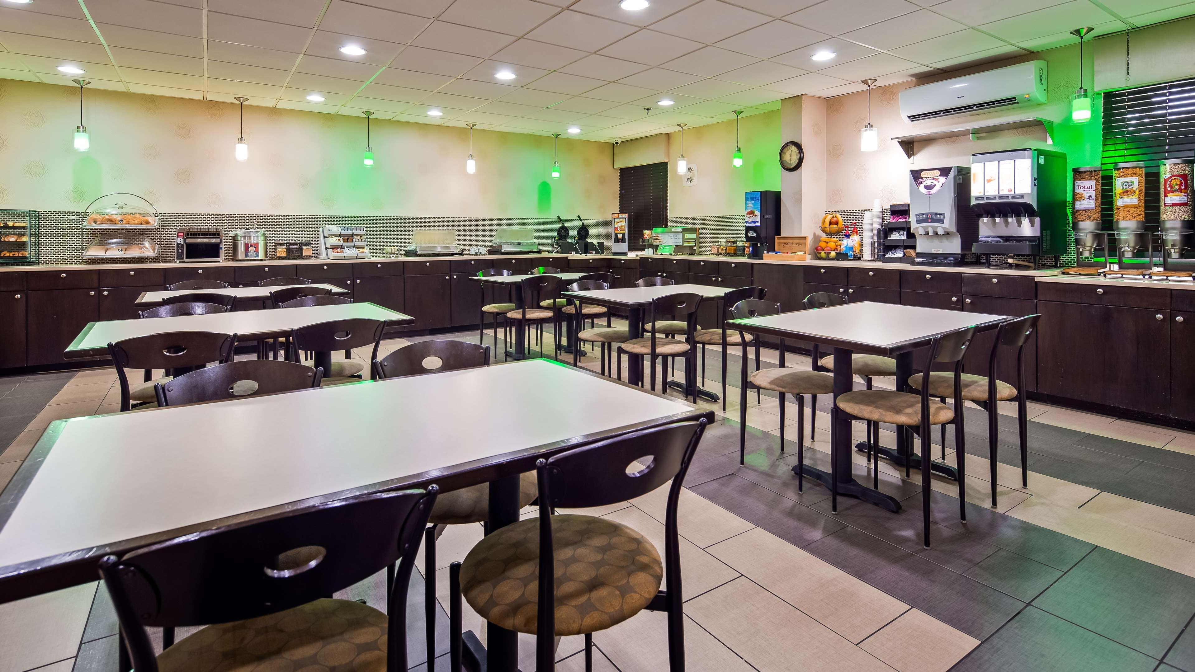Best Western Plus Richmond Sandston Εξωτερικό φωτογραφία